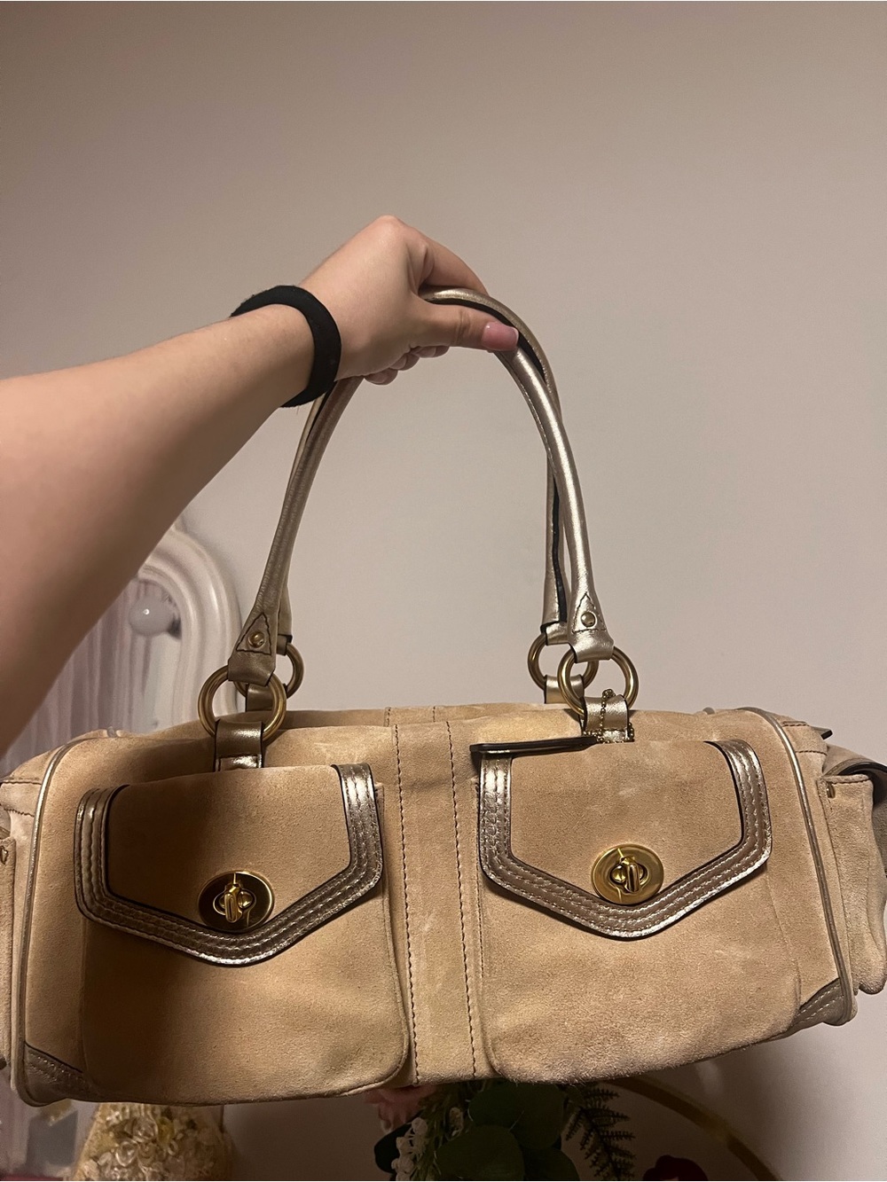 Classic Coach Bag Tan Suede Shoulder Bag with Gold Hardware